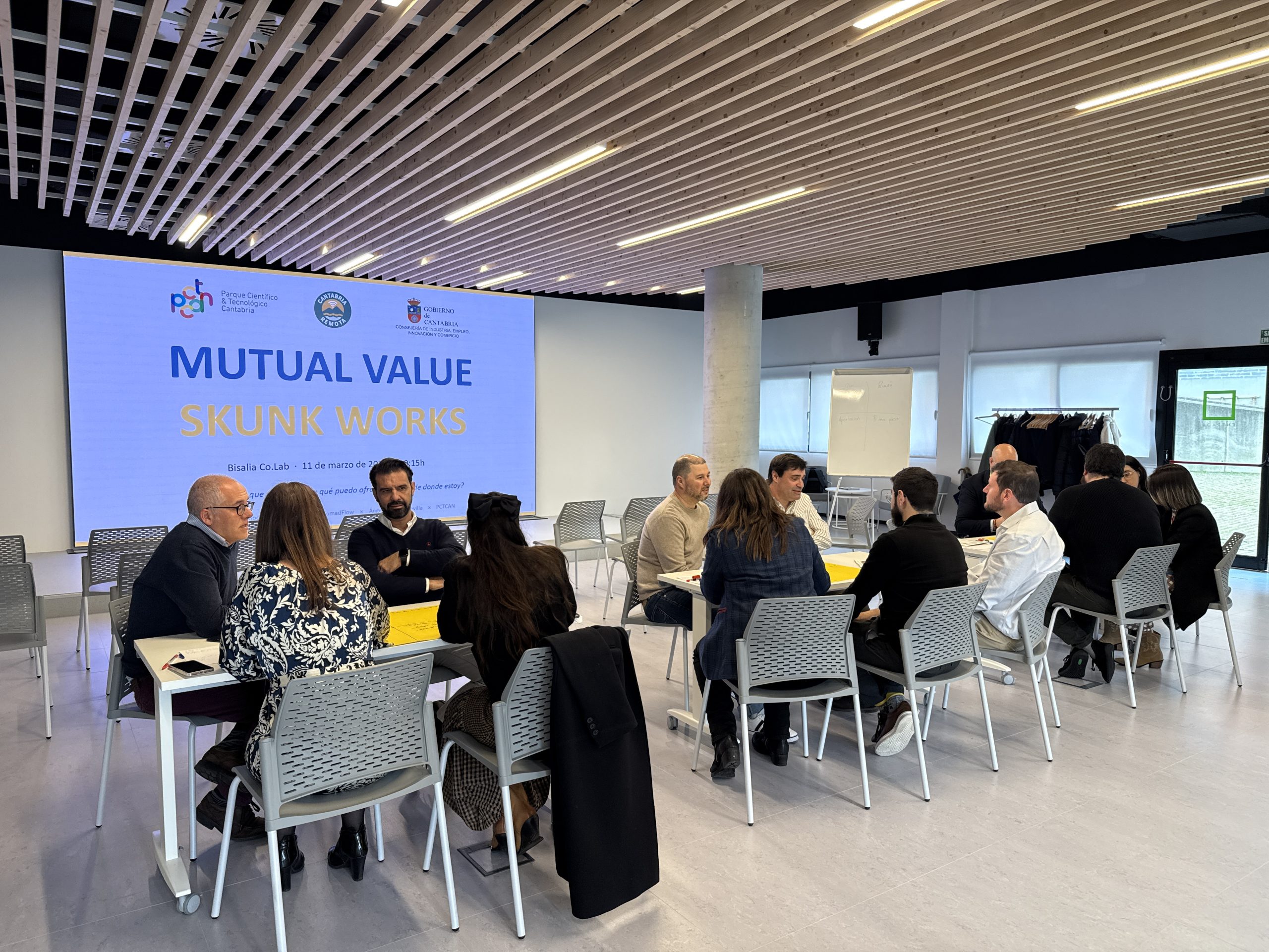 Imagen del encuentro entre empresas de PCTCAN y Nómadas Digitales